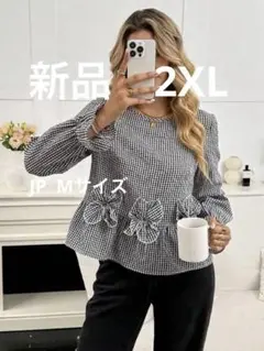 ペプラム　フラワー装飾付きチェック柄ブラウス