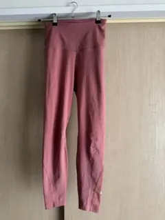 NIKE ピンクヨガレギンス