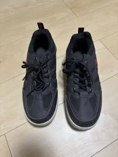 黒色 トレッキングシューズ