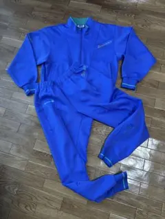アシックス　レトロジャージ　セットアップ