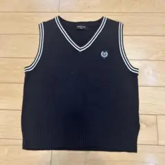 COMME CA ISM 黒 Vネックベスト 120cm