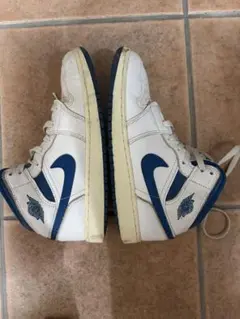 NIKE AIR JORDAN 1 MID ホワイト ブルー