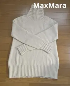 S MaxMara ベージュ タートルネックニット