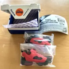 Reebok INSTAPUMP FURY 94 ミニフィギュア♡レッド