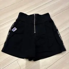 【ラブトキ】ブラックショートパンツ