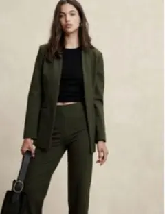 【タグ付き】バナナ・リパブリック　カーキ パンツセットアップ