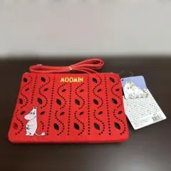 新品未使用タグ付き　MOOMIN 赤 フェルト ポーチ