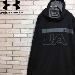 UNDER ARMOR アンダーアーマー　薄手パーカー　デカロゴ！