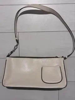 プラダ　アイボリー　ショルダーバッグ