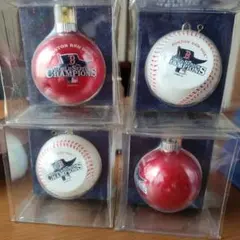 2013年ボストン・レッドソックスのワールドシリーズ優勝ボール型オーナメント　飾 2013年ボストン・レッドソックスのワールドシリーズ優勝ボール型