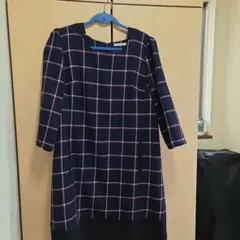 紺色のワンピース