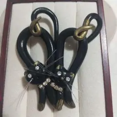 ヴィンテージ　レトロ　USED　古着　猫ブローチ　ストーン　ピンブローチ