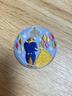 ディズニー刺繍缶バッジ【美女と野獣】