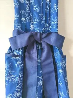 【新品タグ付】アフタヌーンティー　線画エプロン　ネイビー