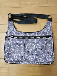 LeSportsac ショルダーバッグ グレー 総柄のサムネイル