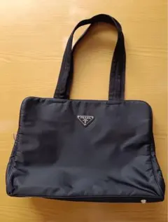 ら*む様 PRADA ブラックナイロンバッグ　鍵付き