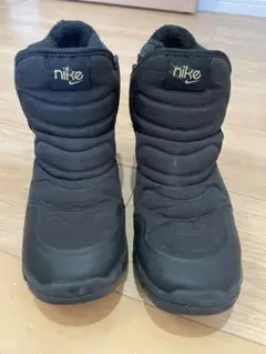 NIKE ブーツ　２０cm