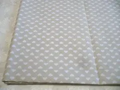 新品・ハート模様柄生地１００cm①