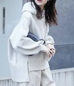 週末値下げ☺︎CIAOPANIC TYPY 裏起毛デザインBIGフーディー