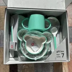 tak.クマ型ミントグリーン食器セット
