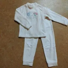 【送料込み】ユニクロ　ちいかわ✕サンリオ　フリースパジャマ　ピンク　130