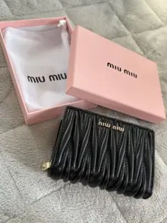2025年最新】MIU MIU 折り財布の人気アイテム - メルカリ