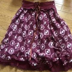 アリス柄スカート