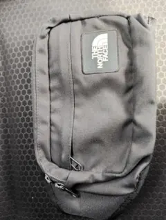 ノースフェイスウエストバック