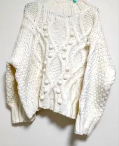 ホワイト ケーブルニット 長袖セーター