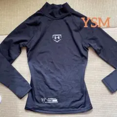 アンダーアーマー　キッズ長袖インナーシャツ