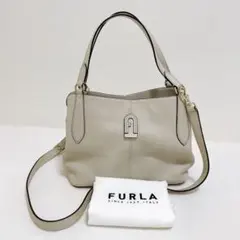 極美品 フルラ ミアノヴァ アーチロゴ ワンショルダーバッグ レザー