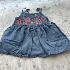 保育園　幼稚園　デニム刺繍ノースリーブワンピース　値下げ　GAP 110cm