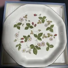 ウェッジウッド　ワイルドストロベリー　オクタゴナルディッシュL 24cm