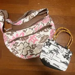 フラワーパターン トートバッグ　2つセット　ハワイアン　ショルダーバッグ