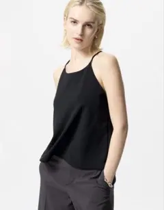 ユニクロ クレープジャージーブラキャミソール ブラック Mサイズ 1度着用美品