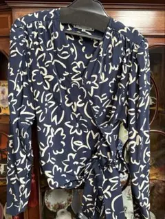 YVES SAINT LAURENT カシュクールブラウス 花柄 Mのサムネイル