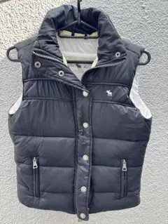 超美品!!Abercrombieアバクロンビー ダウンベストSサイズ