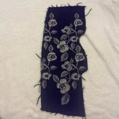 ミナペルホネン　はぎれ　生地　swing camellia ダーク　ネイビー