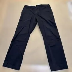 ユニクロ　濃紺 チノパン