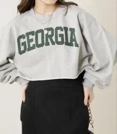 クロップドスウェット　ロゴ　グレー