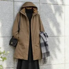 【美品】　UNIQLO ダウンコート　ハイブリッドダウン　コクーンコート　M