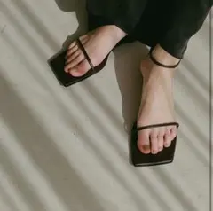 【ETRE TOKYO】ワイドスクエアトゥフラットシューズ WINE 38