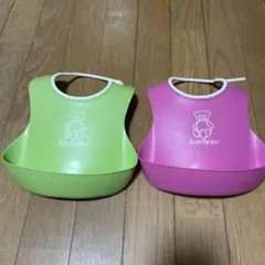 BABYBJORN グリーンピンクお食事エプロン2個セット