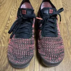 Nike VaporMax ブラック/レッド