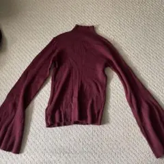 バーガンディ リブ編み ハイネックセーター