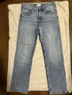 H&Mストレートジーンズ