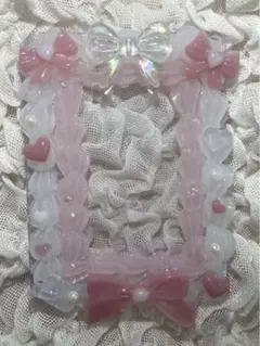 トレカケースデコ　ホイップデコ　硬質ケースデコ　ピンク　白　リボン