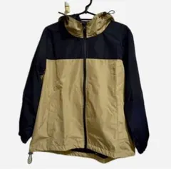新品タグ付き　 フード付きマウンテンパーカー L 黒・ベージュ