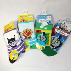 新品アンパンマン・トーマスキャラクター靴下４足セット 13-19cm
