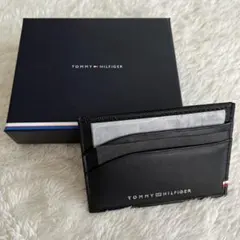 TOMMY HILFIGER ブラックカードケース　箱付き